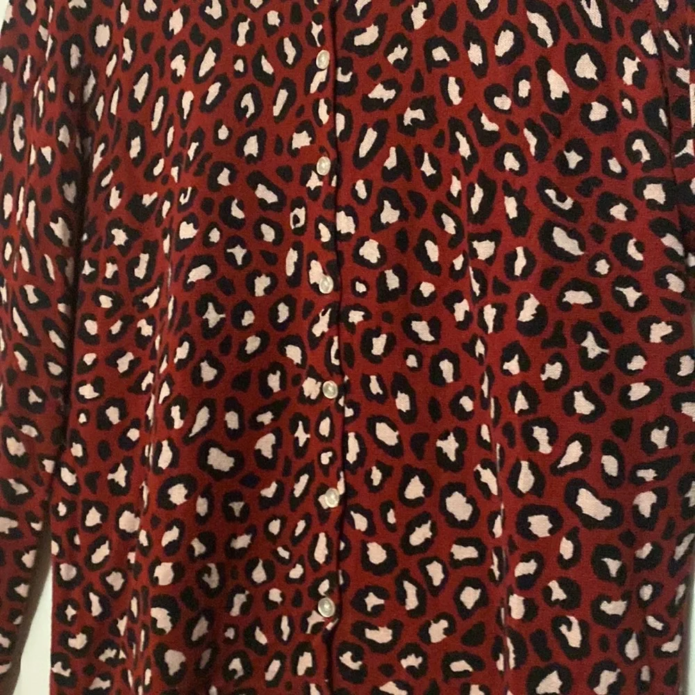 Old Navy ladies button up sweater-size M - Picture 2 of 4